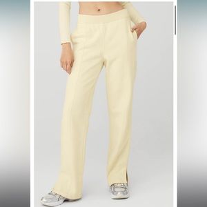 Alo yoga high waist free time straight leg sweatpants